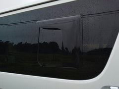 TOYOTA HIACE 200 Commuter Ventury Rear Window Side Wind deflectors Window Visor (*sold as pair) [200k-kmd-ds]