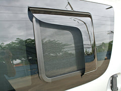 Hiace Commuter Ventury HIACE 200 series BUG MESH SCREEN with Weather guard pair [200k4G-MeshAmd-LR]